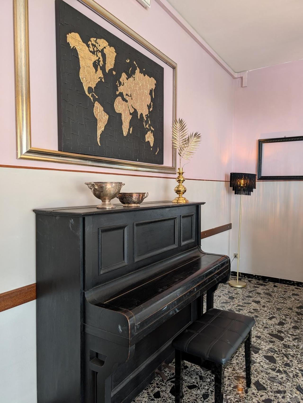 Villa Antonietta Rooms & Coffee Чезенатико Экстерьер фото
